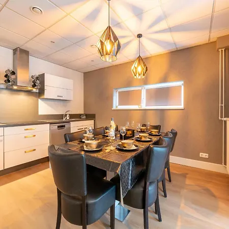 In Schin Op Geul With Sauna דירה