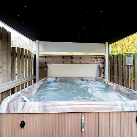 Luxury In Schin Op Geul With Bubble Bath And Sauna