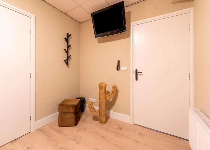 In Schin Op Geul With Sauna Apartment